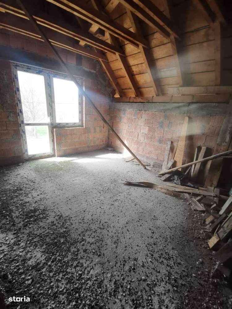 Casa la rosu in Harman-7