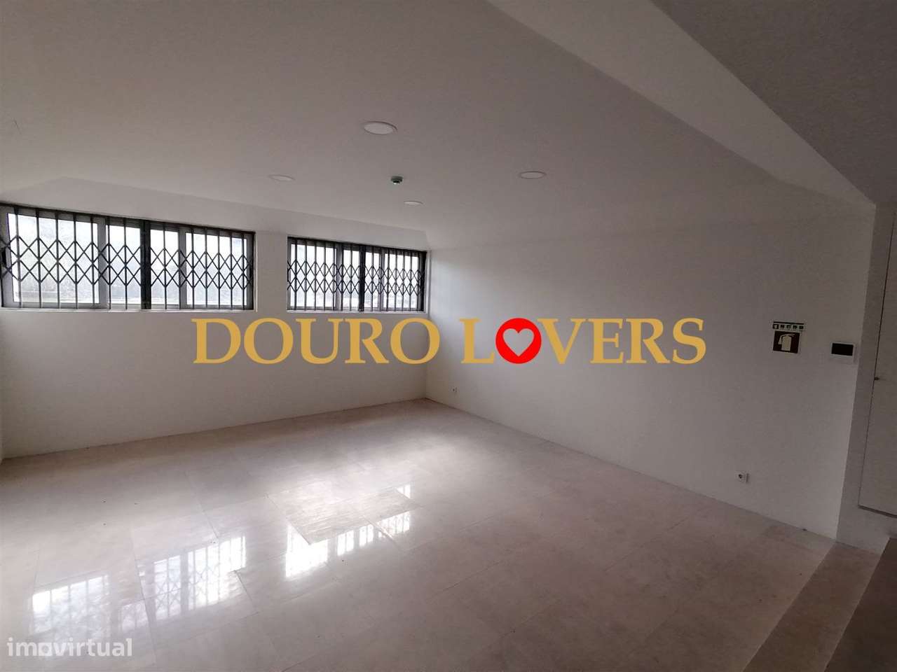 Loja em Ramalde para investidores - Grande imagem: 3/15