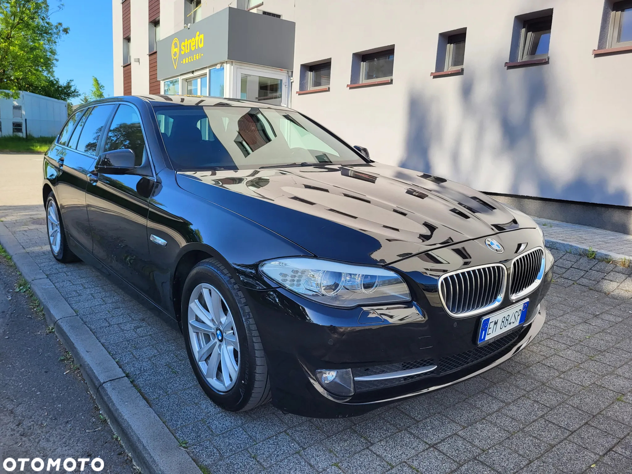 BMW Seria 5 520d Touring - 2