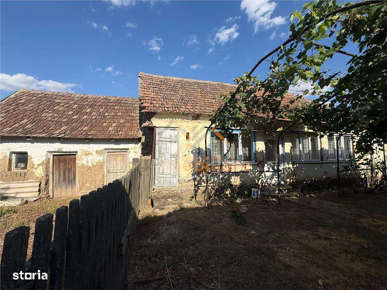 CASA CU TEREN 1500 MP | CHERESIG - Imagine principală: 4/20