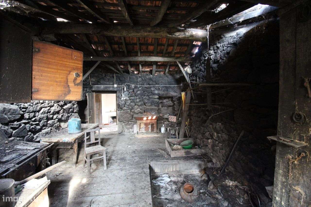 Moradia para Reconstrução - Póvoa de Calde - Viseu-9