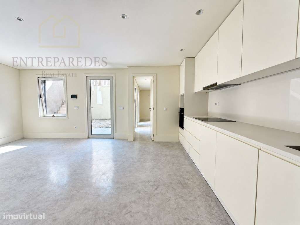 Apartamento T1+1 com pátio para comprar em Cedofeita, Porto-2