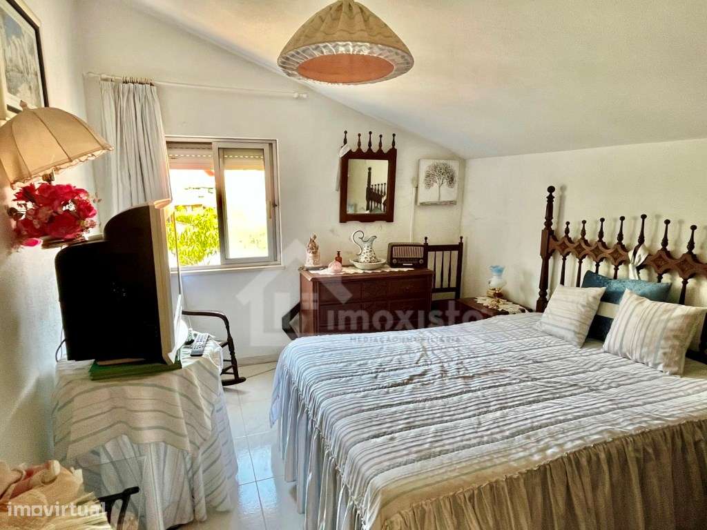 Moradia T4 pronta a habitar em Castanheira de Pera-20