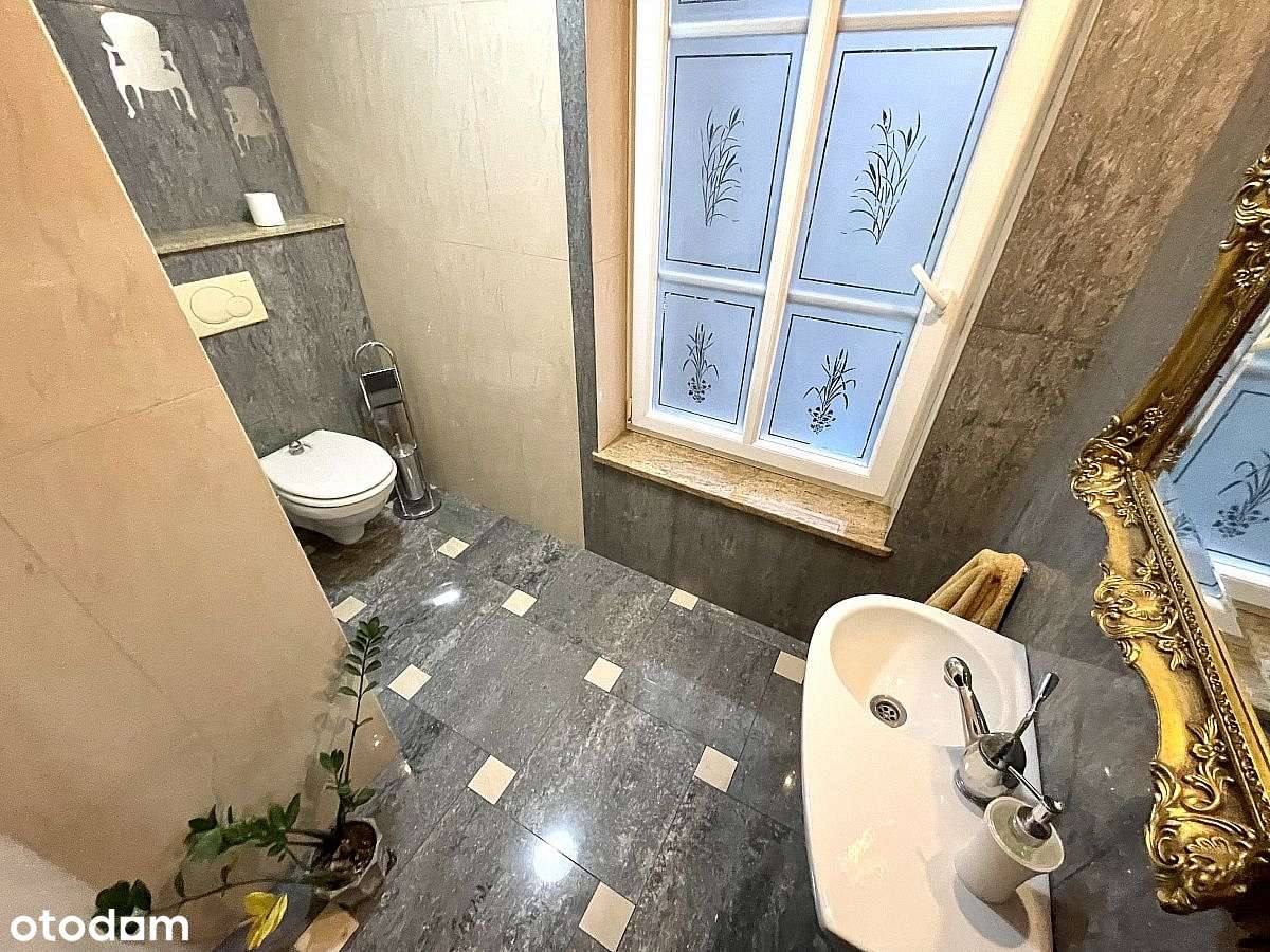 Piękny, niepowtarzalny duży Dom (272m2) w Załomiu-10