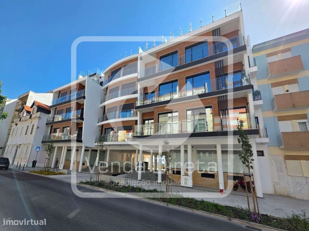 Apartamento T4 no 'Baía Residence' no Barreiro.-31