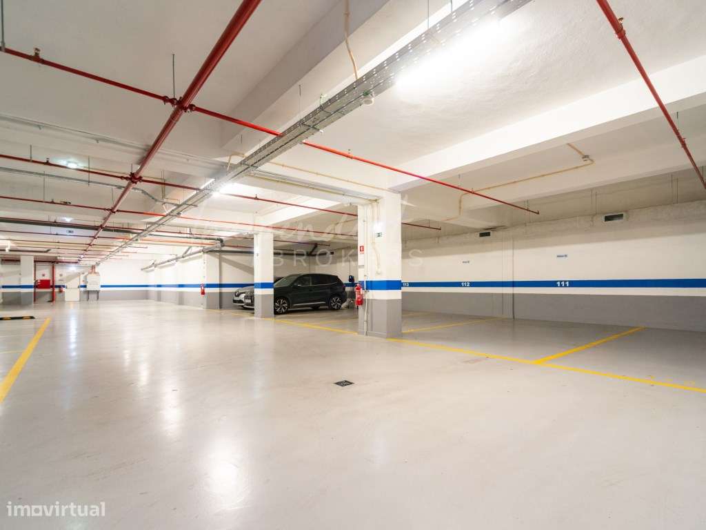 ESCRITÓRIO EXCLUSIVO COM TERRAÇOS E 9 LUGARES DE ESTACIONAMENTO NO ...-37
