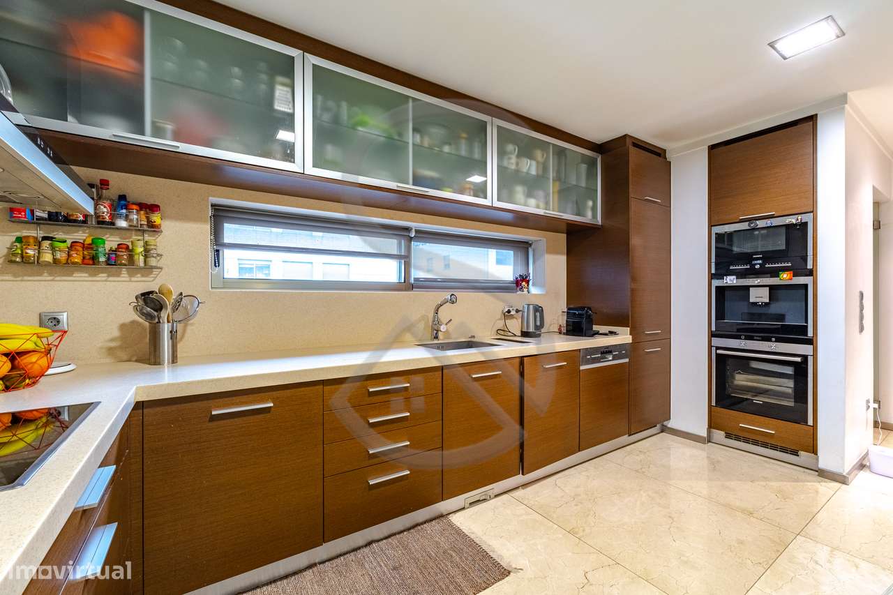 Apartamento T3 de Luxo em Vilar do Paraíso e Mafamude-23