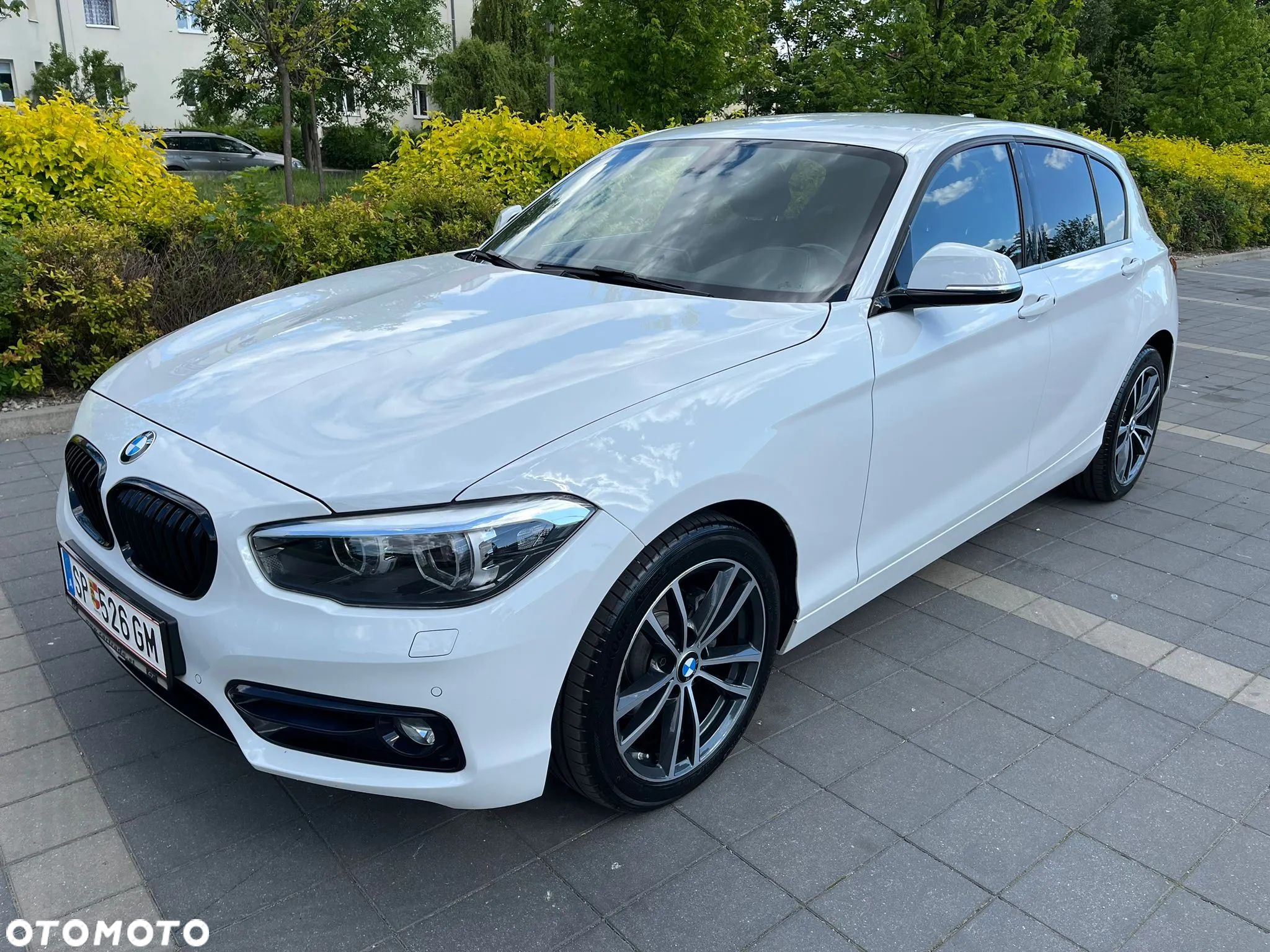 BMW Seria 1 118i - 1