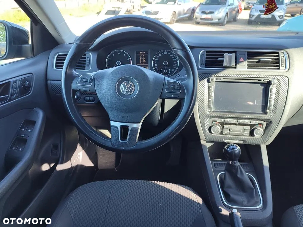 Volkswagen Jetta 1.2 TSI Comfortline - 13