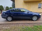 Volkswagen Passat 2.0 FSI Comfortline - 4