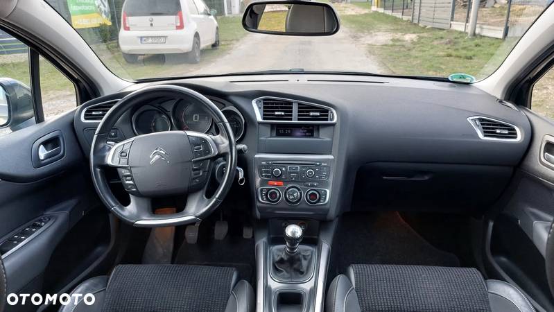 Citroën C4 2.0 HDi Exclusive - 25