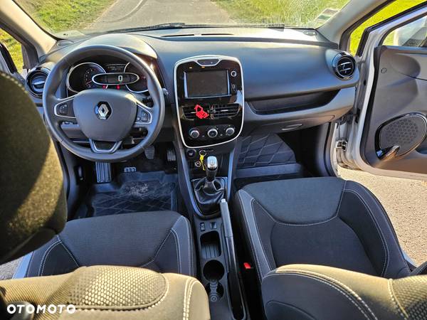 Renault Clio 1.2 16V Life - 9