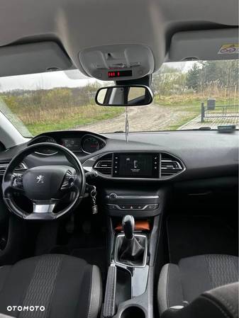 Peugeot 308 1.2 PureTech Active S&S - 4