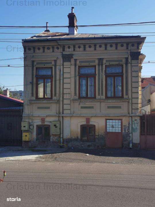 Casa Demisol si Etaj, suprafata construita 150 mp, zona Ultracentrala - Imagine principală: 2/5