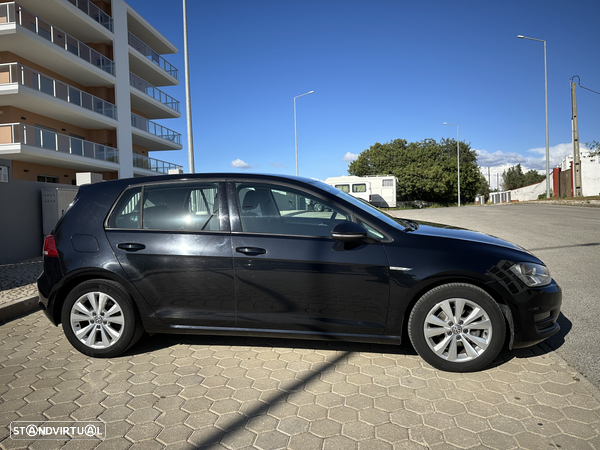 VW Golf 1.6 TDi BlueMotion Confortline - 4