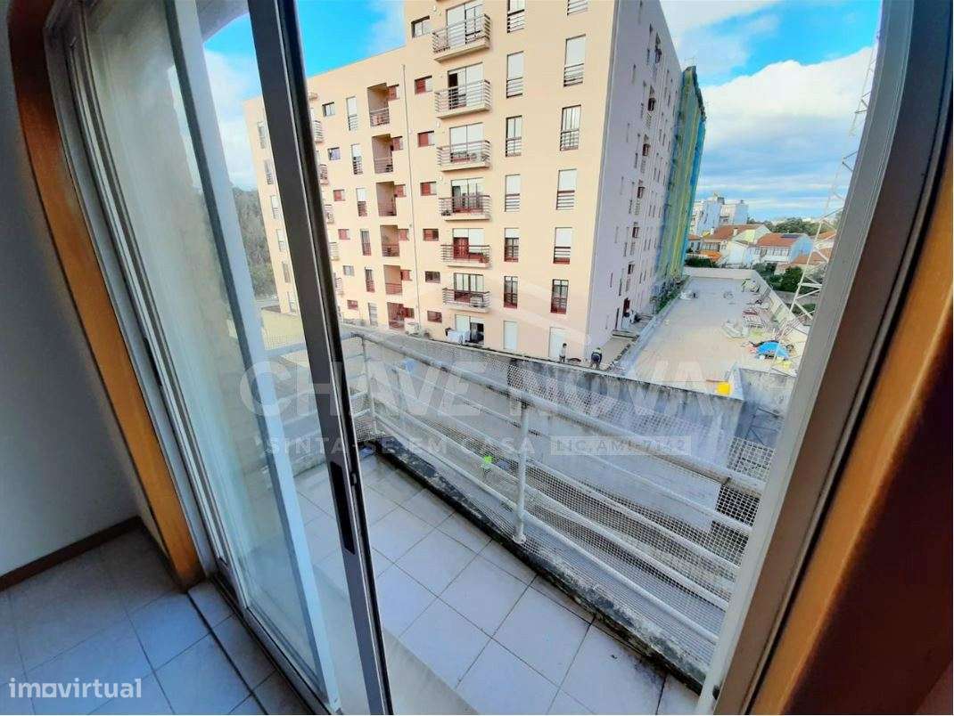 T2 c/ Lugar de Garagem em Fanzeres - Grande imagem: 5/15