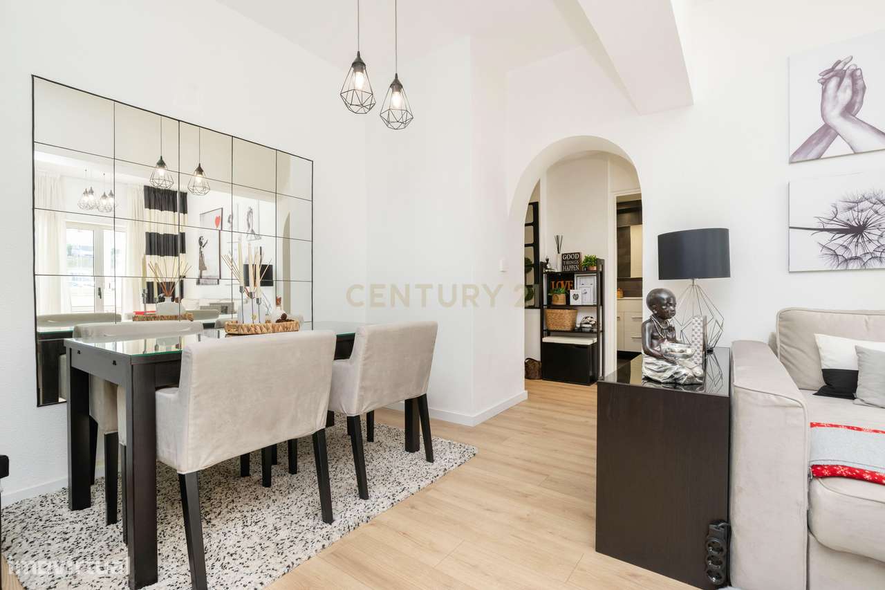 T2 totalmente remodelado em Queluz | Pronto a habitar | Elevador e var-7