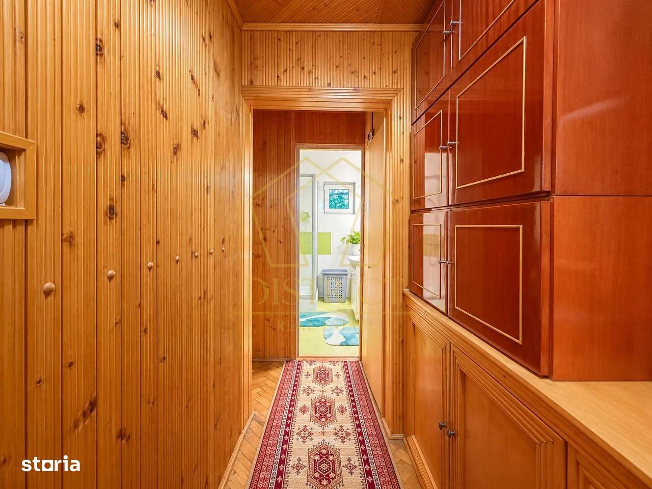 Apartament de vanzare cu 3 camere si boxa, parter inalt, zona Lipovei-3
