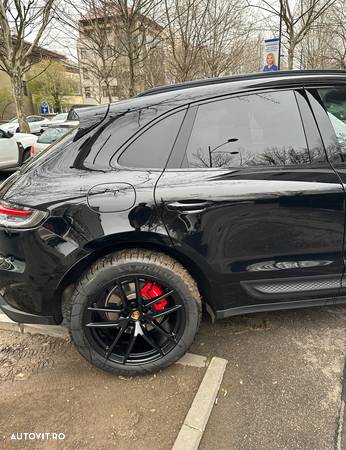 Porsche Macan - 1