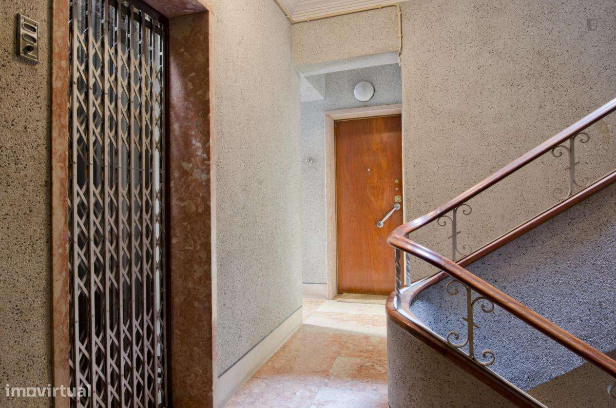 Quarto - localizado em Arroios Lisbon - Grande imagem: 2/6