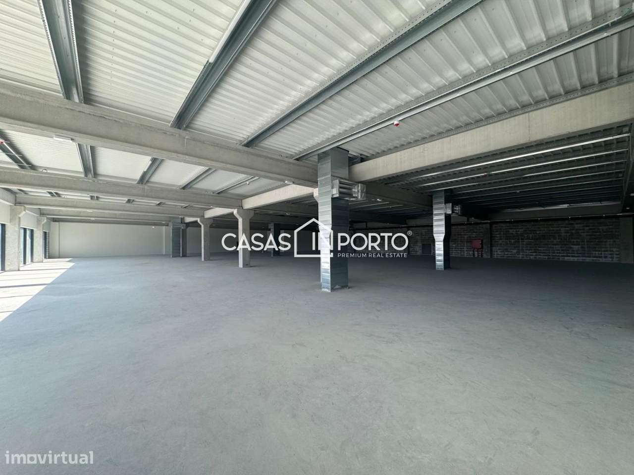 Pavilhão / Armazém de Comércio e Serviços em Esgueira, Aveiro - Grande imagem: 3/14