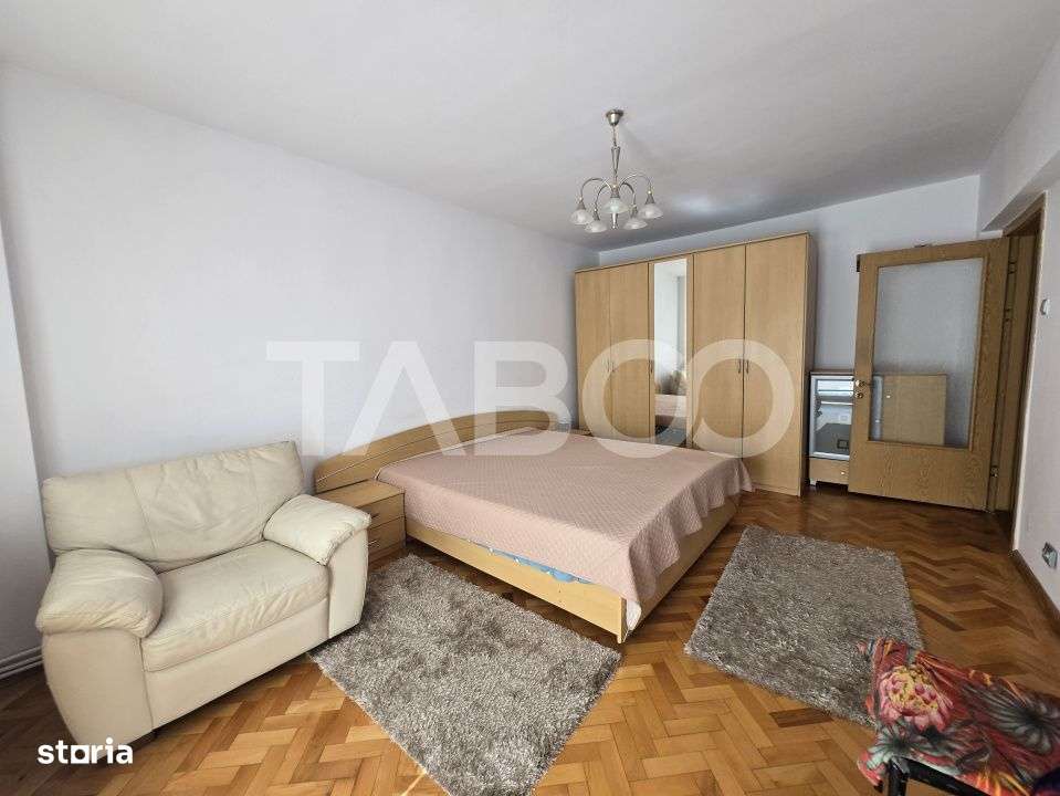 Apartament 3 camere decomandat 68mp cu balcon zona Siretului Sibiu - Imagine principală: 4/16