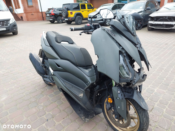 Yamaha X-max - 9