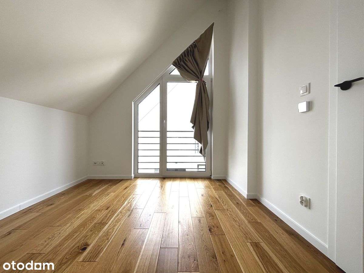 Nowoczesny, wolno stojący dom w Jantarze.-12