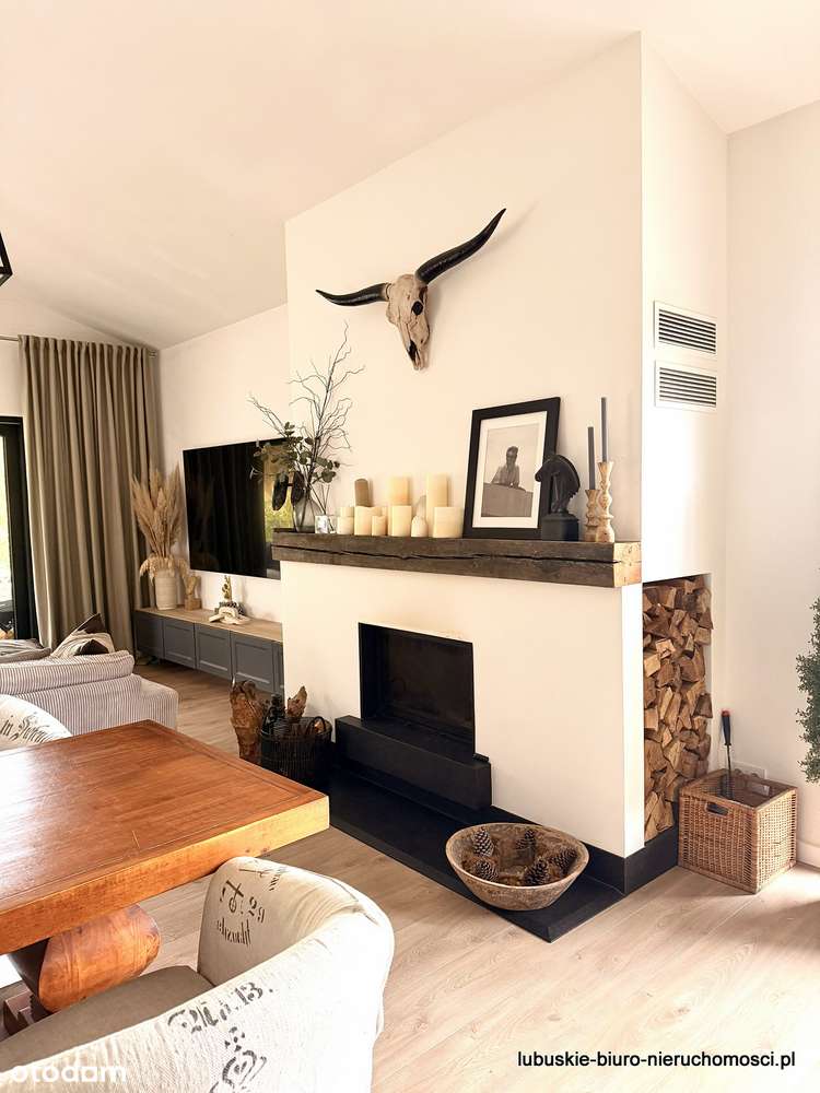 Komfortowy dom jednorodzinny z pięknym ogrodem-18