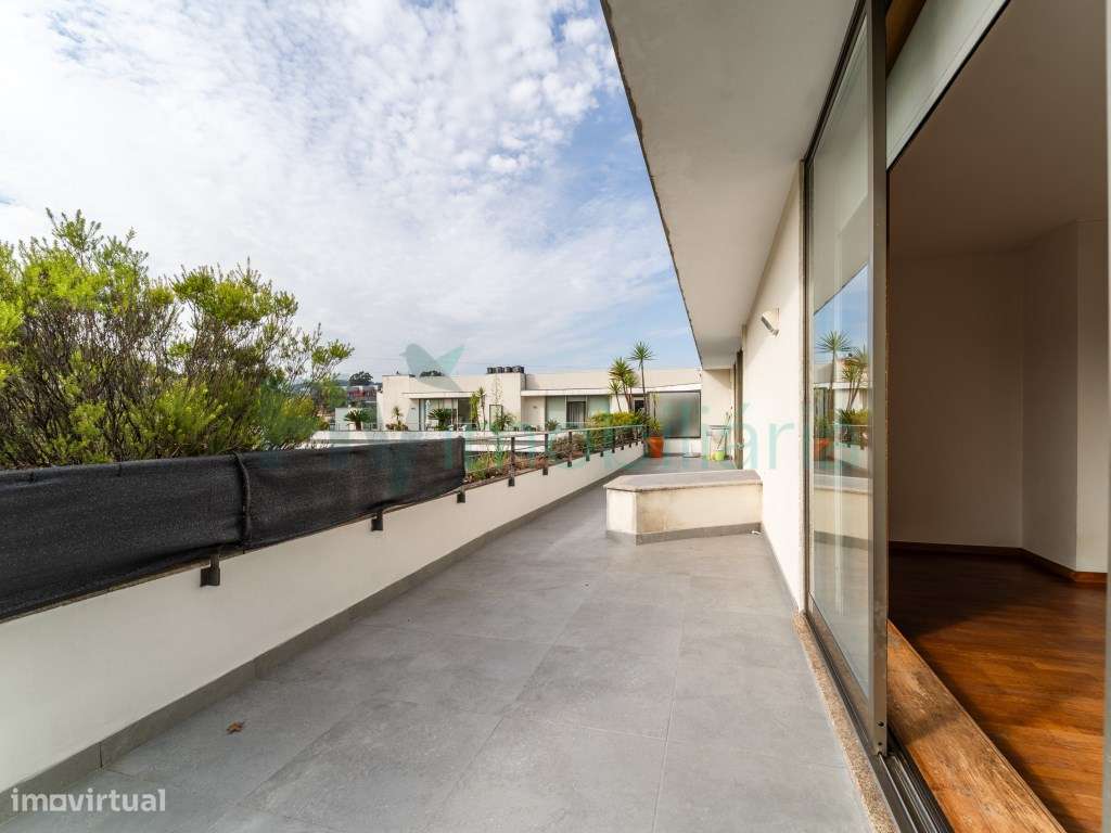 Apartamento T3 Recuado no Último Piso em Vizela - Grande imagem: 5/52