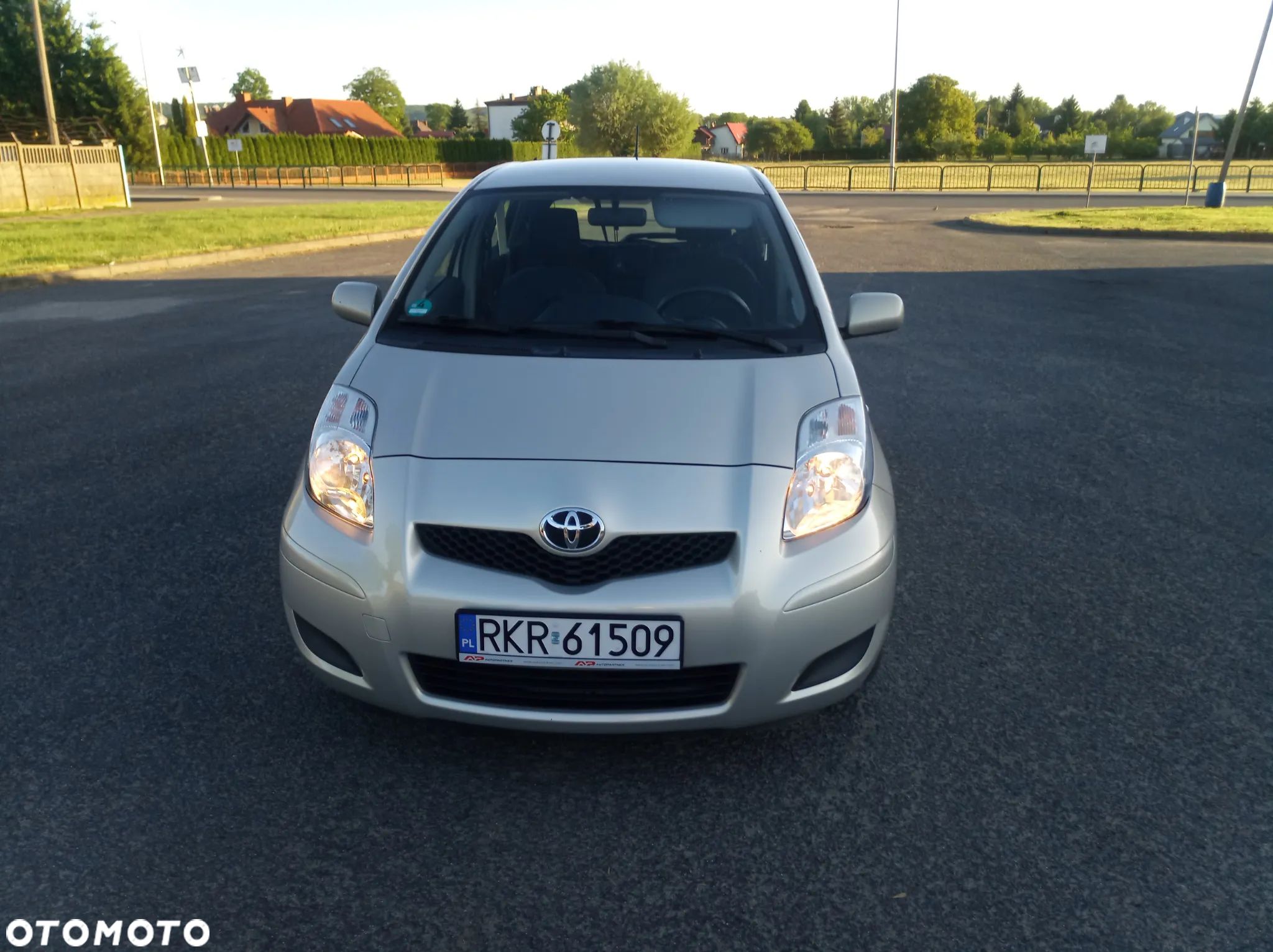 Toyota Yaris 1.33 VVT-i Executive - 1