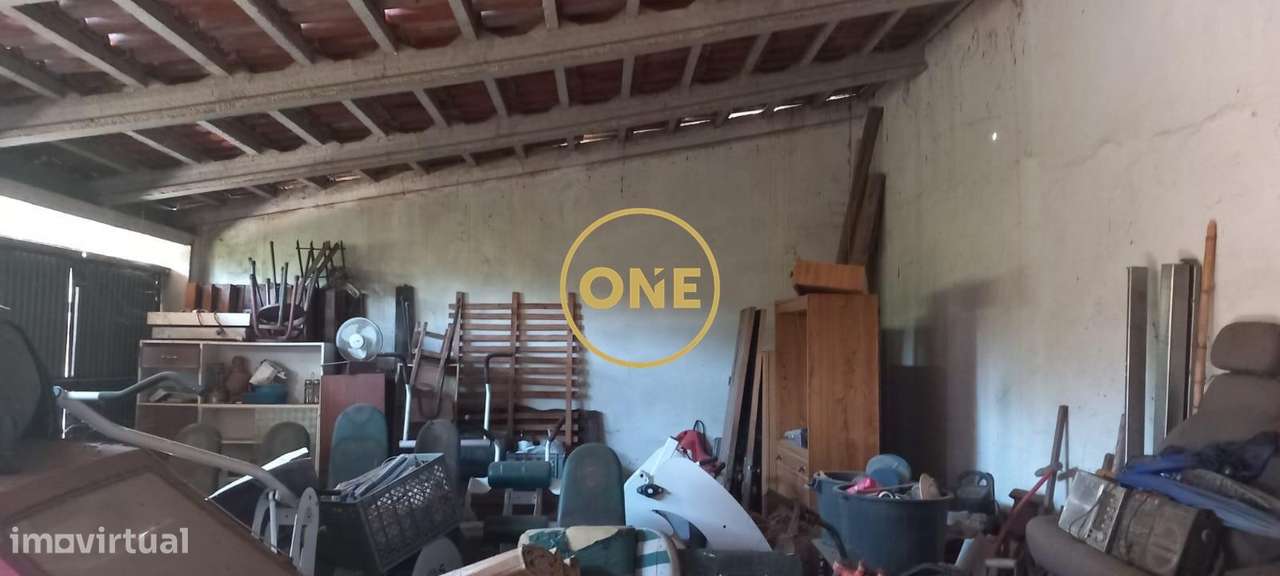 Quinta com 2.048 m2 para recuperação total em Santa Margarida da Couta-19