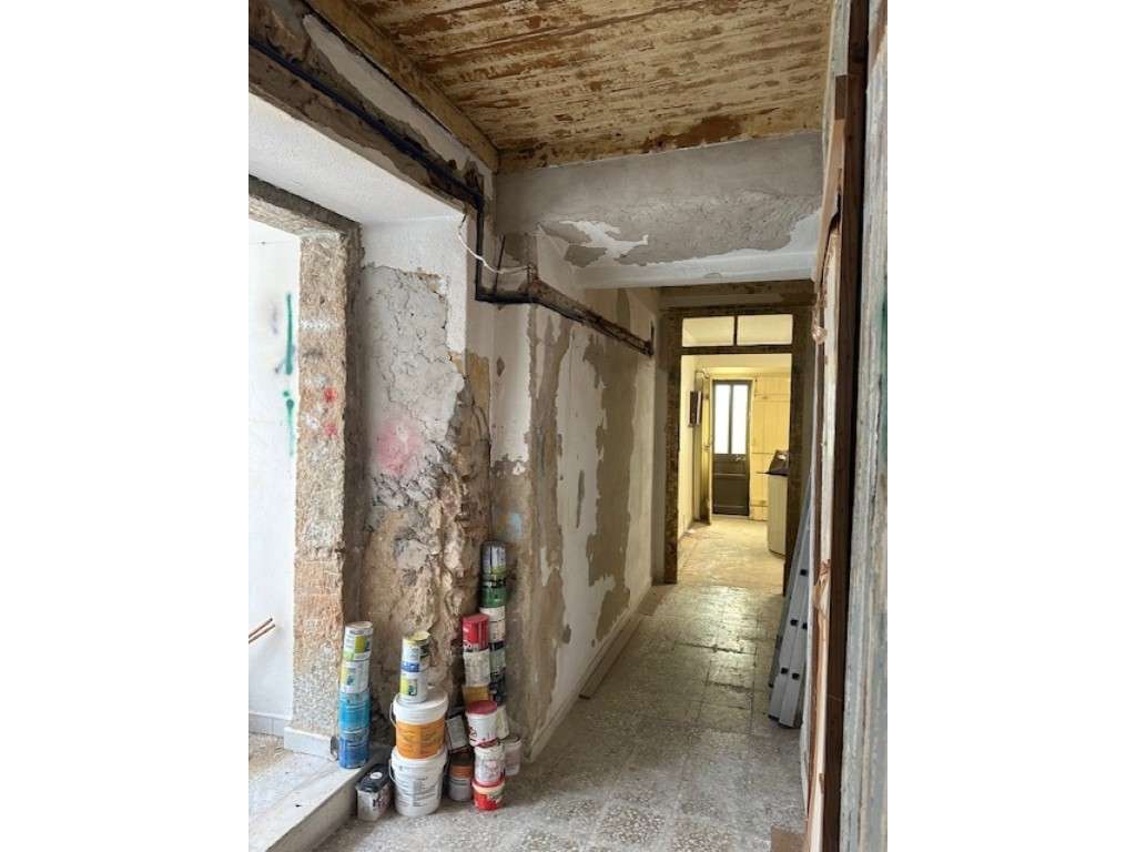 MONTIJO - PRÉDIO DE 2 PISOS E QUINTAL - 2 FOGOS - Grande imagem: 5/29