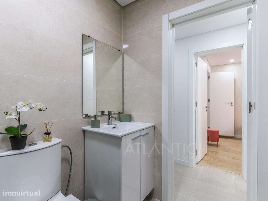 Apartamento T2 + T0 próximo a estação CP do Cacém-11