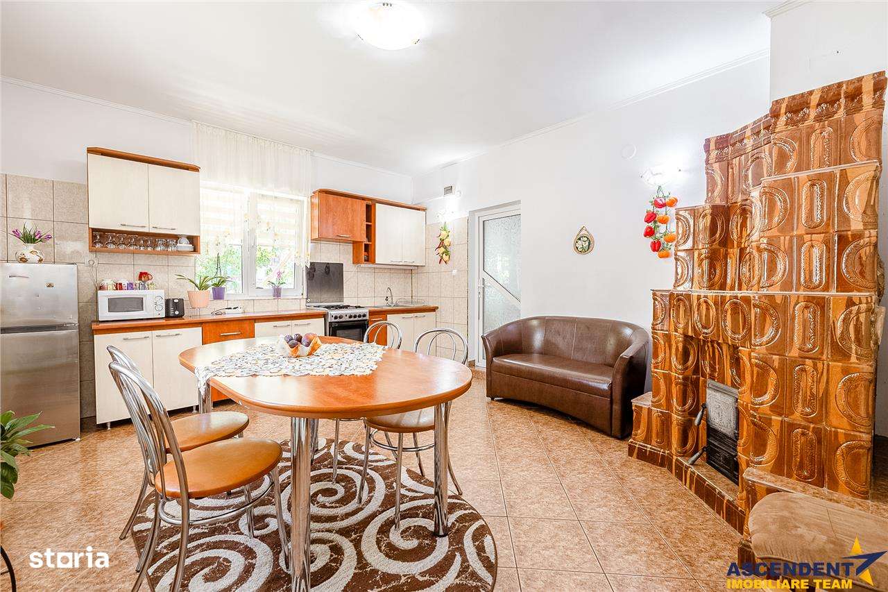 Case si teren generos de 9400 mp in Dambovicioara, Arges - Imagine principală: 4/20