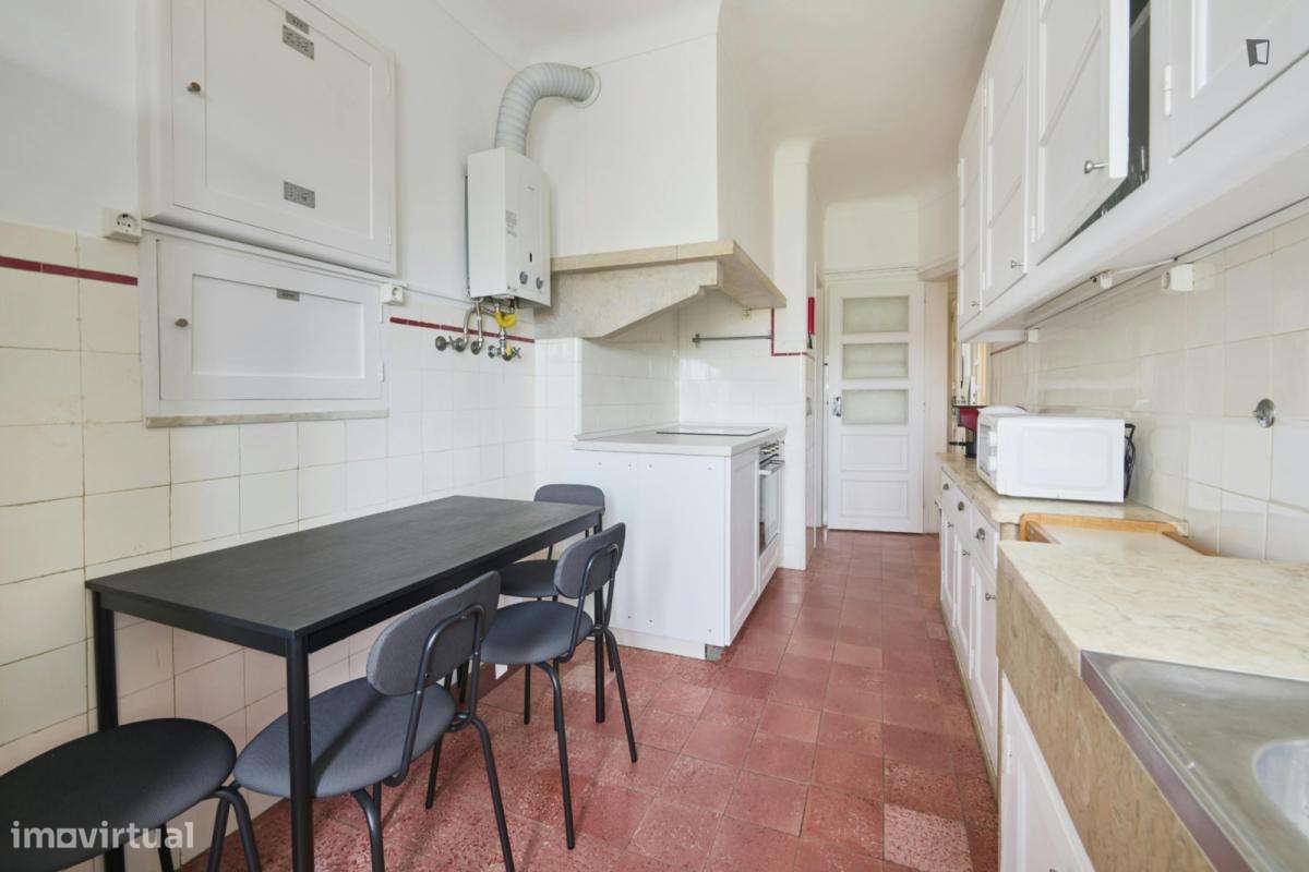 Quarto - localizado em Entrecampos Lisbon - Grande imagem: 5/8