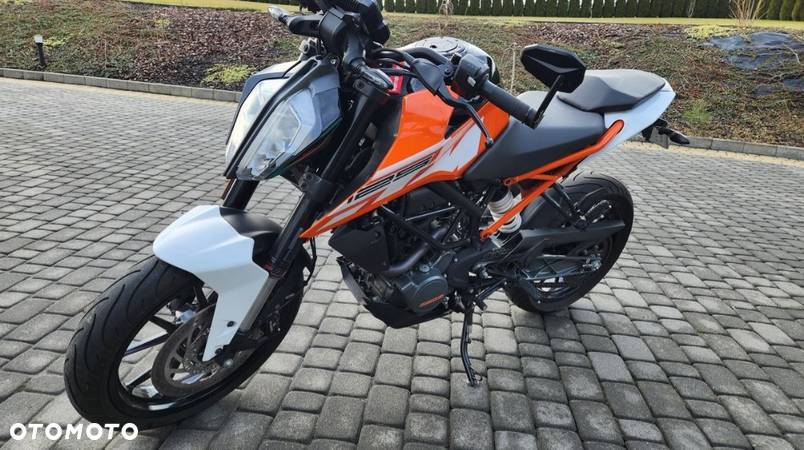 KTM Duke - 13