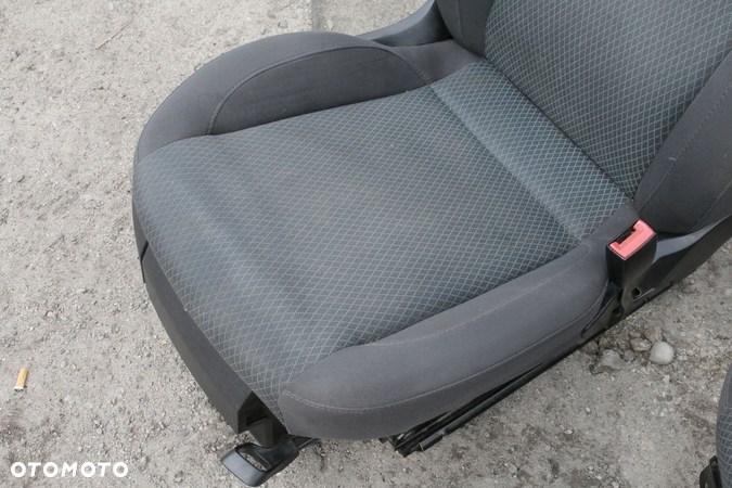 fotel kanapa tapicerka Seat Toledo III Altea - 4