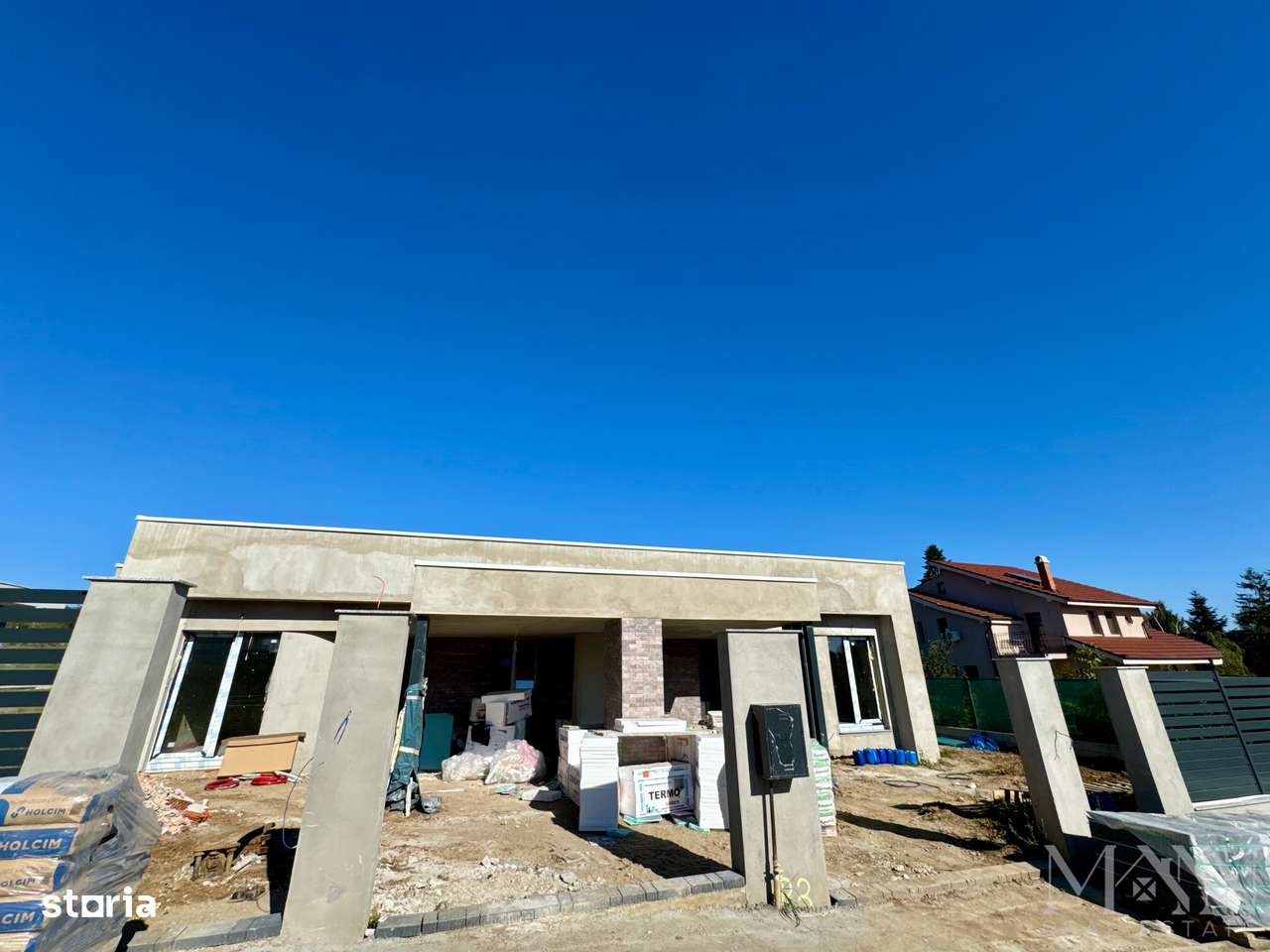 Duplex modern de vanzare | Terasa-parcare acoperita-facilitati premium-3