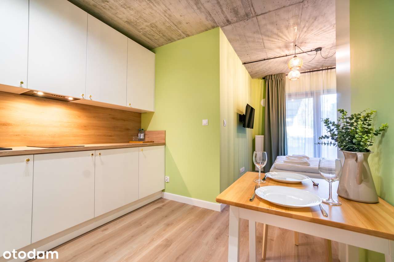 Duża kawalerka z ogródkiem ! Media w cenie ! - Pełny obrazek: 2/9