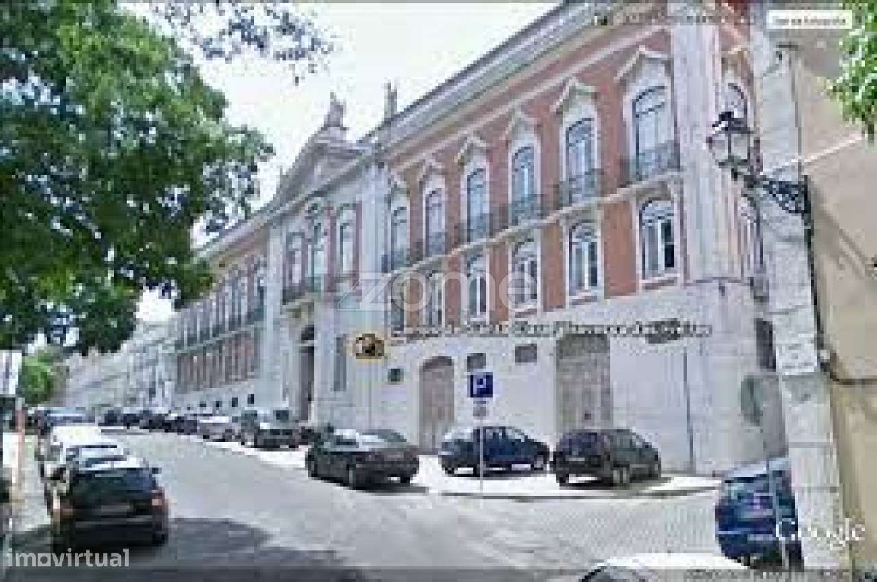 Prédio em zona histórica-11