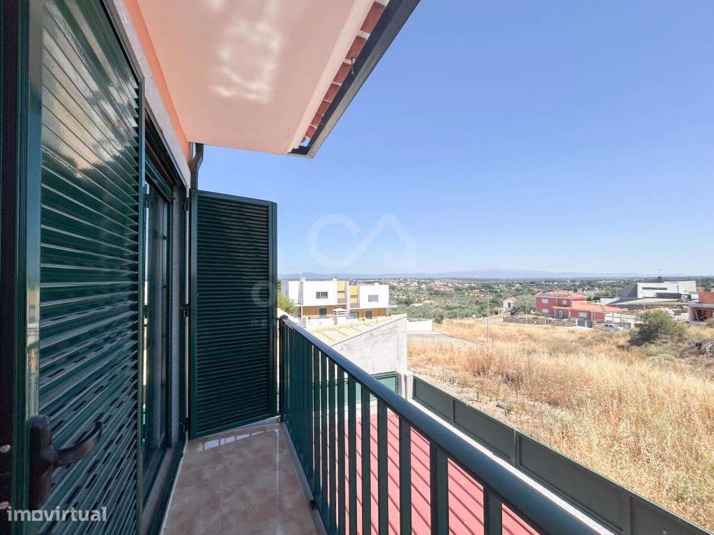 Moradia T4 independente em Castelo Branco-18