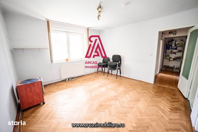 Apartament de vanzare cu 4 camere, 85 mp- B-dul Victoriei!-4