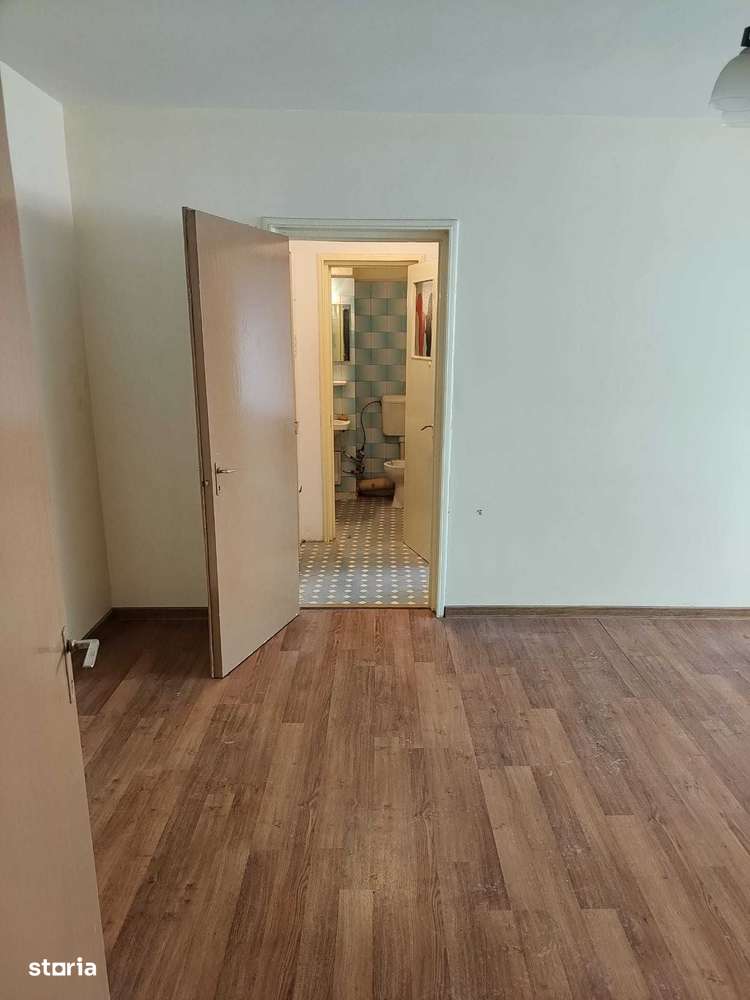 Vand apartament 2 camere semidecomandat DRUMUL TABEREI (ROMANCIERILOR)