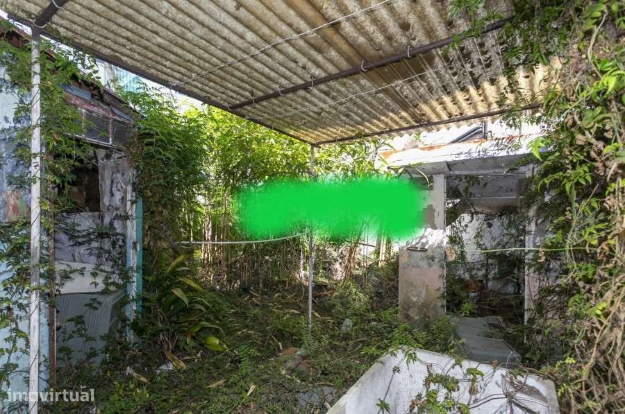 Moradia Geminada T2 para Reconstruir ao lado do Corte Inglês, em Gaia!-5