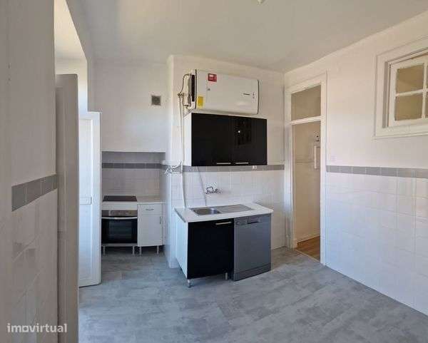 Apartamento para Arrendar  Lisboa Excelente Localização