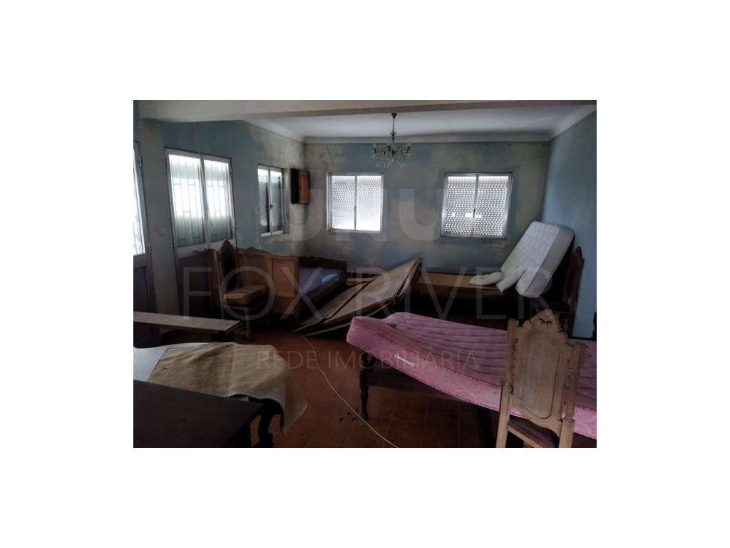 Moradia T2 com Anexo e Garagem em Castro Laboreiro, Melgaço - Grande imagem: 5/8