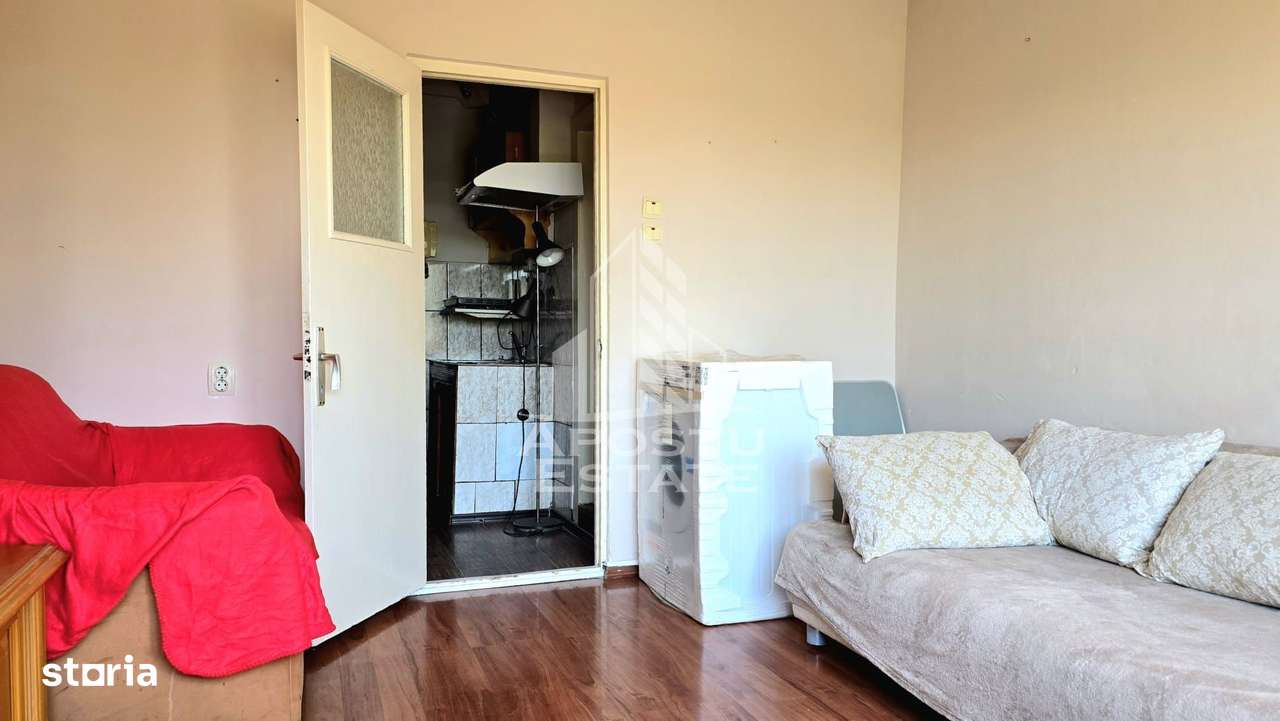 Garsoniera Str Ursului Etaj intermediar - Imagine principală: 3/12