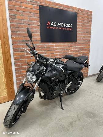 Yamaha MT - 8