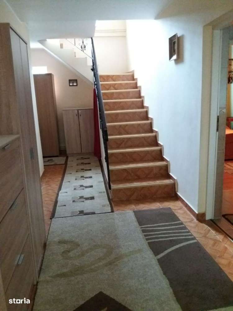 Vila P+Et. de vanzare in Sendreni, jud.Galati, 5 camere, teren 688 mp - Imagine principală: 3/8